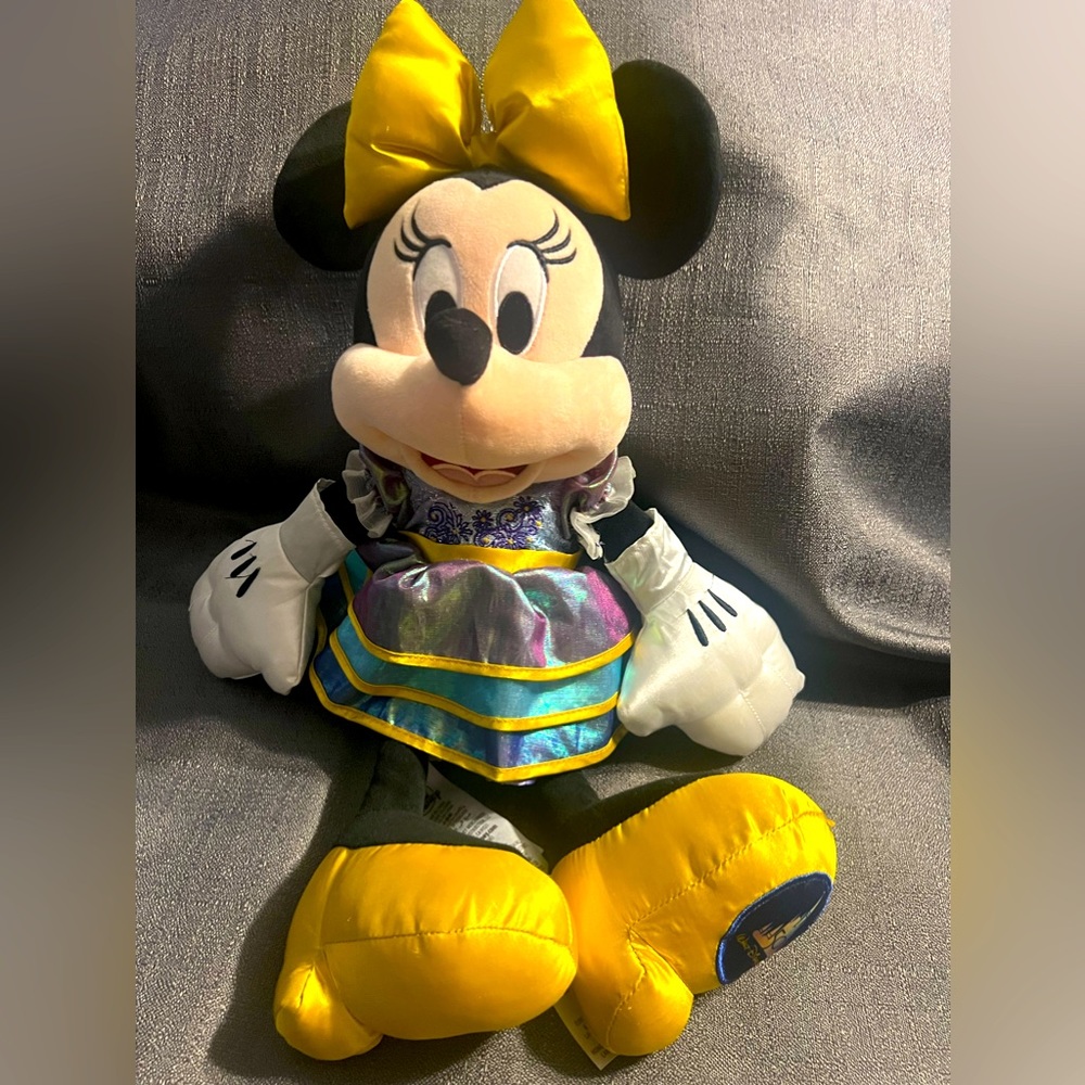Walt Disney World 50th anniversary Minnie Mouse plush